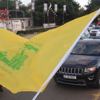 El problema en el Líbano radica en la agresión israelí, no en las armas de la Resistencia: “Debemos ser leones, no corderos listos para ser devorados”